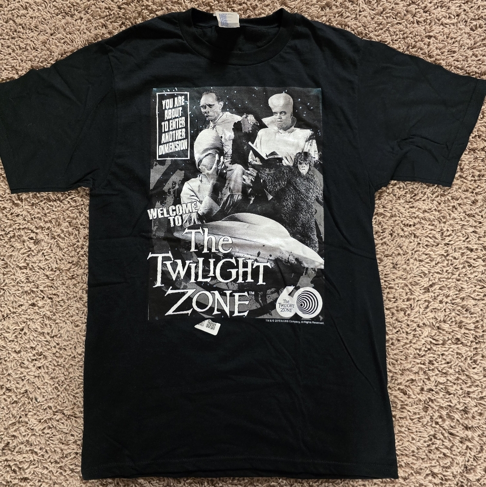 Welcome to the Twilight Zone! Adult size small